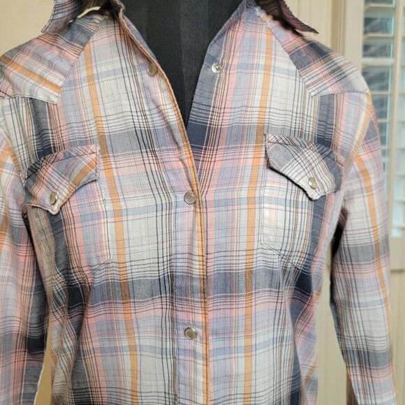 Wrangler Women’s Western Plaid Pearl Snap Shirt Size S | Long Sleeve Rodeo - Picture 3 of 12